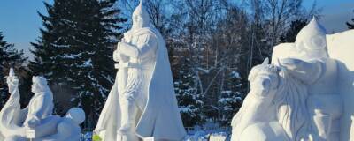 Команда из Новосибирска стала лучшей на Сибирском фестивале снежных скульптур