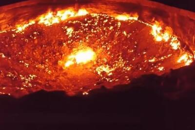 Геолог усомнился в возможности потушить «Врата ада» в Туркмении