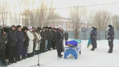 Понедельник в Казахстане объявлен днем траура