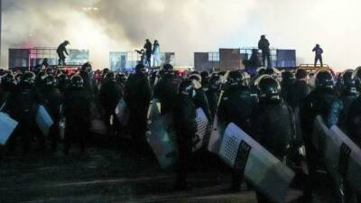 «Без опознавательных знаков», — СМИ раскрыли, кто именно стрелял по митингующим в Казахстане