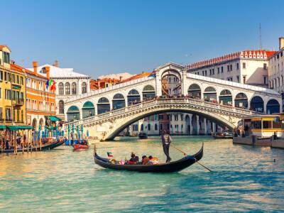 "Чтобы воспрепятствовать однодневному туризму". С 2022 года в Венецию можно будет попасть только по билетам - gordonua.com - Украина - Италия - Венеция