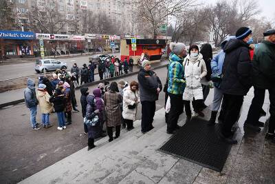 Казахстан возвращается к мирной жизни