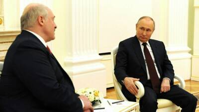 Путин и Лукашенко обсудили ситуацию в Казахстане