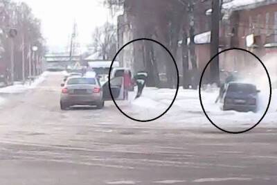 В социальных сетях Ярославской области появилось видео погони за угнанным авто