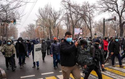 Глава МВД Тургумбаев: Устроившие беспорядки в Казахстана были хорошо организованы и вооружены
