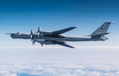 Самолёты дальней авиации Северного флота продолжат патрулирование воздушного пространства над Арктикой и Атлантикой