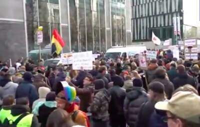 В Брюсселе многотысячная демонстрация: карантин не помогает