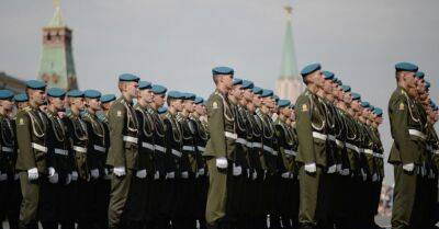 Из-за мобилизации военный призыв в России начнется на месяц позже