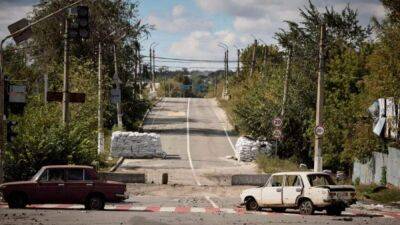 В Купянском районе обнаружили обстрелянную колонну из авто: погибли по меньшей мере 20 человек