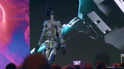Илон Маск представил прототип человекоподобного робота Optimus