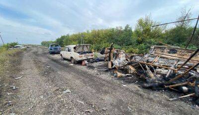 На Харківщині окупанти розстріляли колону автомобілів із мирними жителями