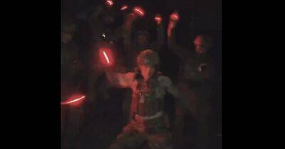 Видео танцующих бойцов ВСУ перед победой в Лимане набрало 1,6 млн просмотров