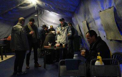 В РФ на войну в Украину отправляют бездомных - журналист