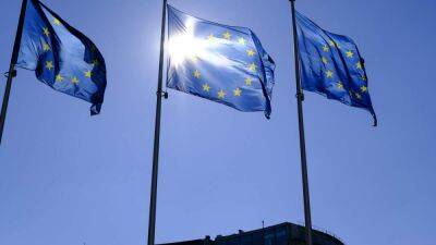 ЕС разрабатывает закон, позволяющий использовать активы России для восстановления Украины, – СМИ