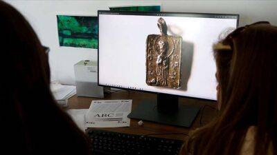 Археологи виявили підвіску з фігурою Святого Миколая в затонулій церкві, у Туреччині (Фото)