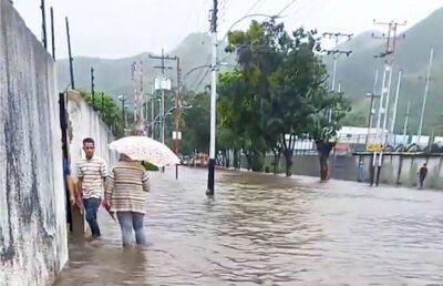 В Венесуэле наводнение и оползни унесли жизни четырех человек