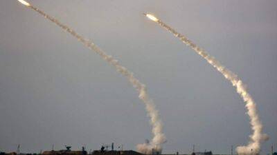 Россияне уже выпустили по Украине 75 ракет: ПВО обезвредила 41 из них