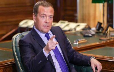Медведев назвал цель ракетных атак оккупантов