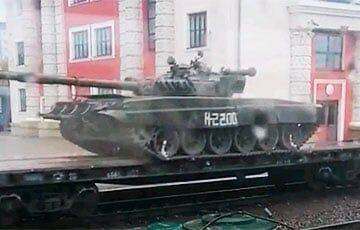 Белорусские танки перебрасывают на Донбасс