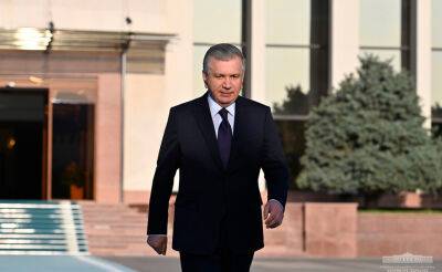 График президента. Мирзиёев на этой неделе отправится в Казахстан, а также проведет переговоры с руководством Вьетнама и Пакистана