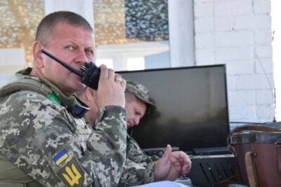 Залужний показав схему завдання Росією ударів по Україні