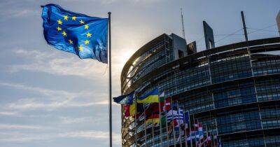 Евросоюз готовит девятый пакет санкций против России: какие лишения ждут агрессора