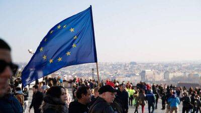 ЕС продлит статус временной защиты для украинских беженцев на год