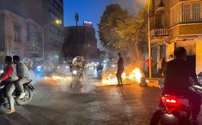 В ходе протестов в Иране погибли не менее 185 человек