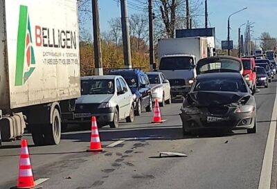 Водитель легковушки пострадал в ДТП на Московском шоссе в Твери