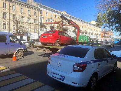 В Твери эвакуировали машины нарушителей с парковочных мест для инвалидов