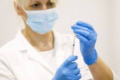 В Литву поступило 138,2 тыс. доз адаптированных к варианту омикрон вакцин от коронавируса