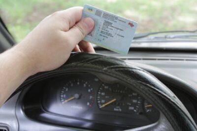 Из-за отключения света в Украине прекратили выдачу прав и регистрацию новых авто