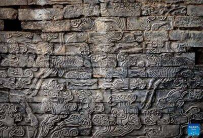 У Китаї виявлено гігантські кам'яні фрески часів династії Північна Сун (Фото)