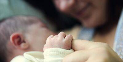 Средний возраст женщин Беларуси при рождении первенца увеличился на два года