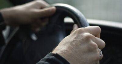 Покупка автомобиля в Пурвциемсе: "покупатель" уехал во время тестового заезда