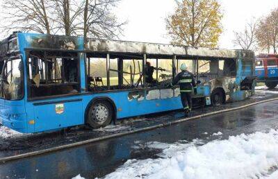 Житель Барановичей угнал автобус, тот сгорел