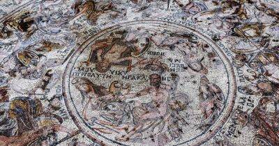 В Сирии обнаружили самую редкую мозаику, изображающую Троянскую войну (фото)