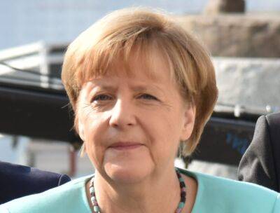 Меркель оправдалась за свою газовую политику