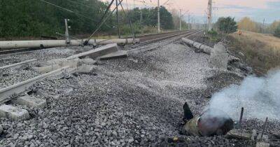 Сбили ракеты: под Белгородом приостановили движение поездов из-за повреждений ЛЭП (фото)