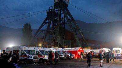 В Турции после аварии на шахте погибли не менее 40 человек