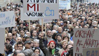 Массовая забастовка учителей в Венгрии