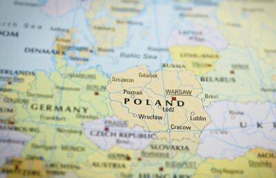 Военный эксперт о Польше: не зря Россия 11 стратегических бомбардировщиков перебросила на Кольский полуостров