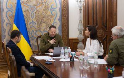 Єрмак обговорив з новим президентом Червоного Хреста доступ до українських полонених в Оленівці