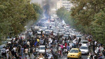 Антиправительственные протесты в Иране не стихают
