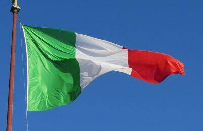 В Италии прошли акции против поставок оружия Украине и антироссийских санкций