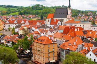 Чехия закроет въезд россиянам с туристическими визами