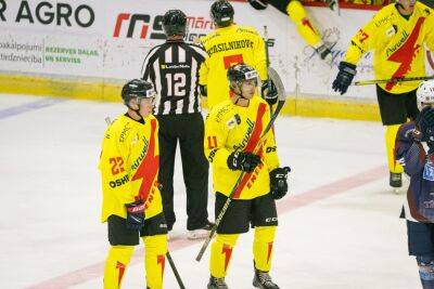 Литовские хоккейные клубы отбирают очки у латвийских соседей