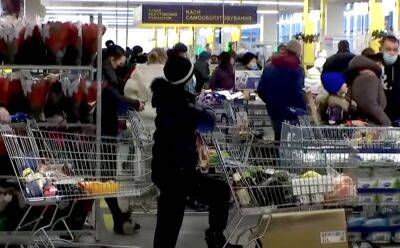 Спрос вырос в разы вместе с ценами: в Украине начали массово скупать некоторые товары