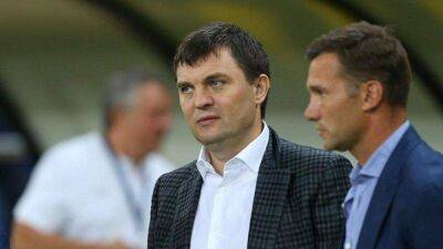 Львовские футбольные разборки: директора клубов УПЛ устроили драку прямо на поле - видео кринжа