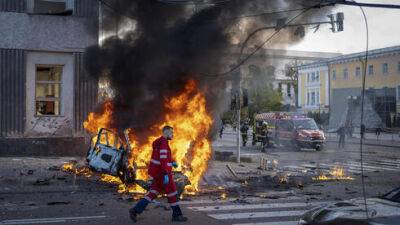 Ракетный обстрел Киева: взрывы в центре города